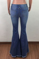 Load image into Gallery viewer, Josefa Bell bottom Jeans - ÈquilibreFashions
