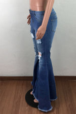 Load image into Gallery viewer, Josefa Bell bottom Jeans - ÈquilibreFashions
