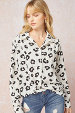 Load image into Gallery viewer, Leopard print button down - ÈquilibreFashions
