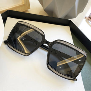 Fashion frame sunglasses - ÈquilibreFashions