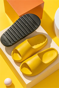 Kristiono Cozy Deezy Slides - ÈquilibreFashions